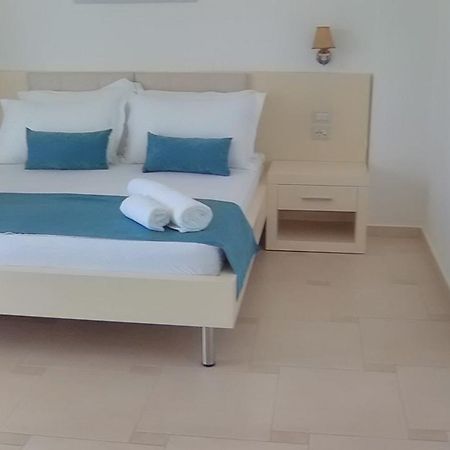 Aler Holiday Inn Saranda Zewnętrze zdjęcie