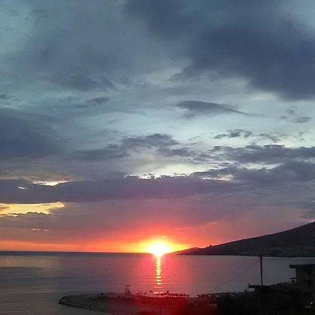 Aler Holiday Inn Saranda Zewnętrze zdjęcie