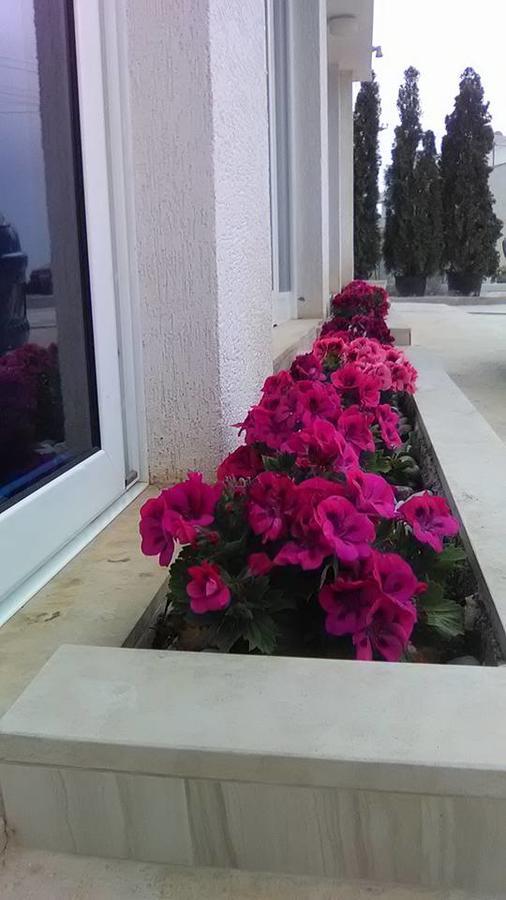 Aler Holiday Inn Saranda Zewnętrze zdjęcie